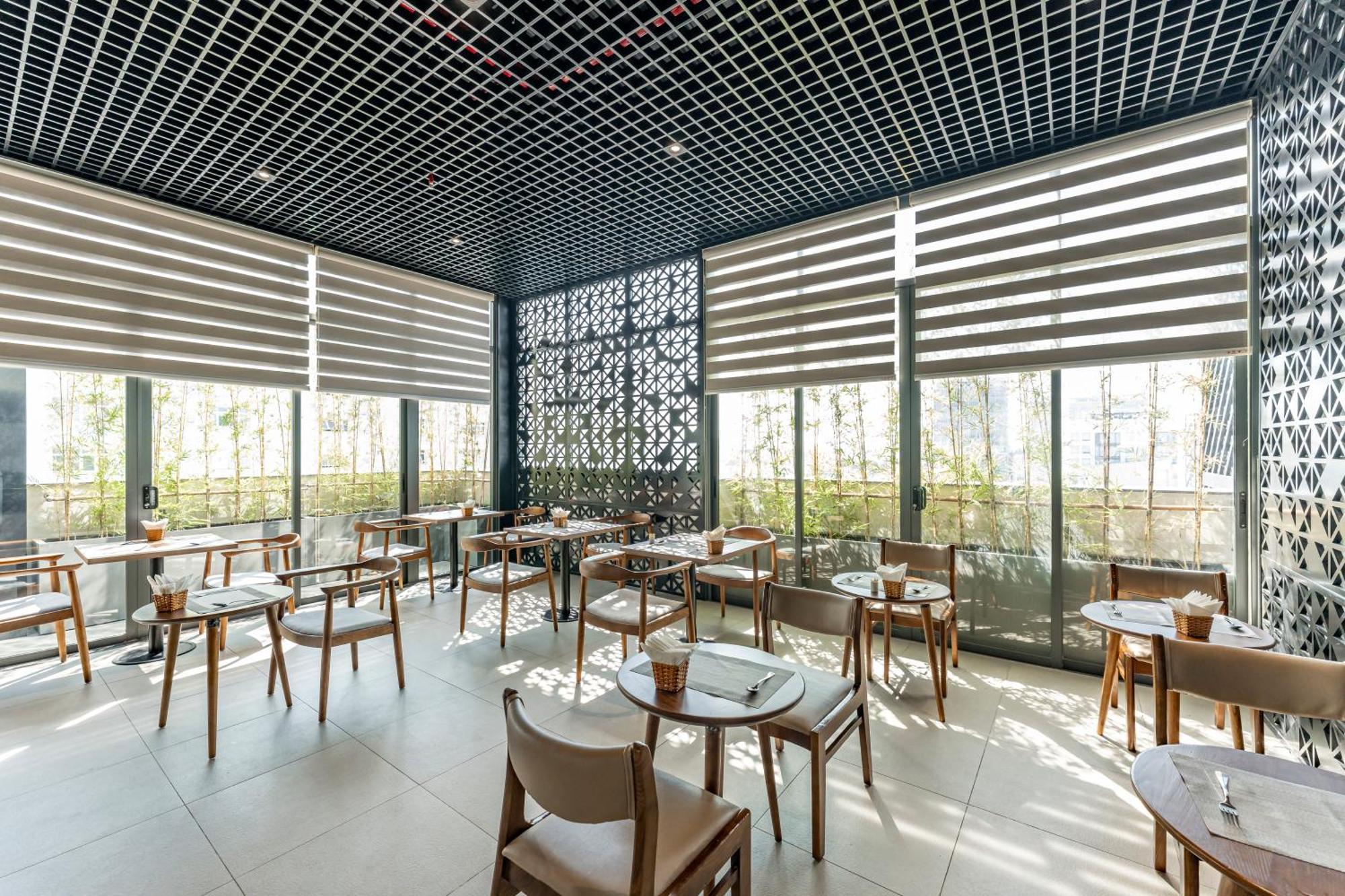 Thanh Long Hotel - Tra Khuc Ho Chi Minh City Bagian luar foto